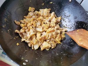 山西特色——蒜苔木耳过油肉的做法 步骤6
