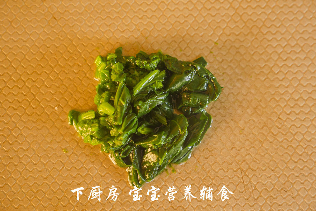 菠菜虾皮软饼的做法 步骤4