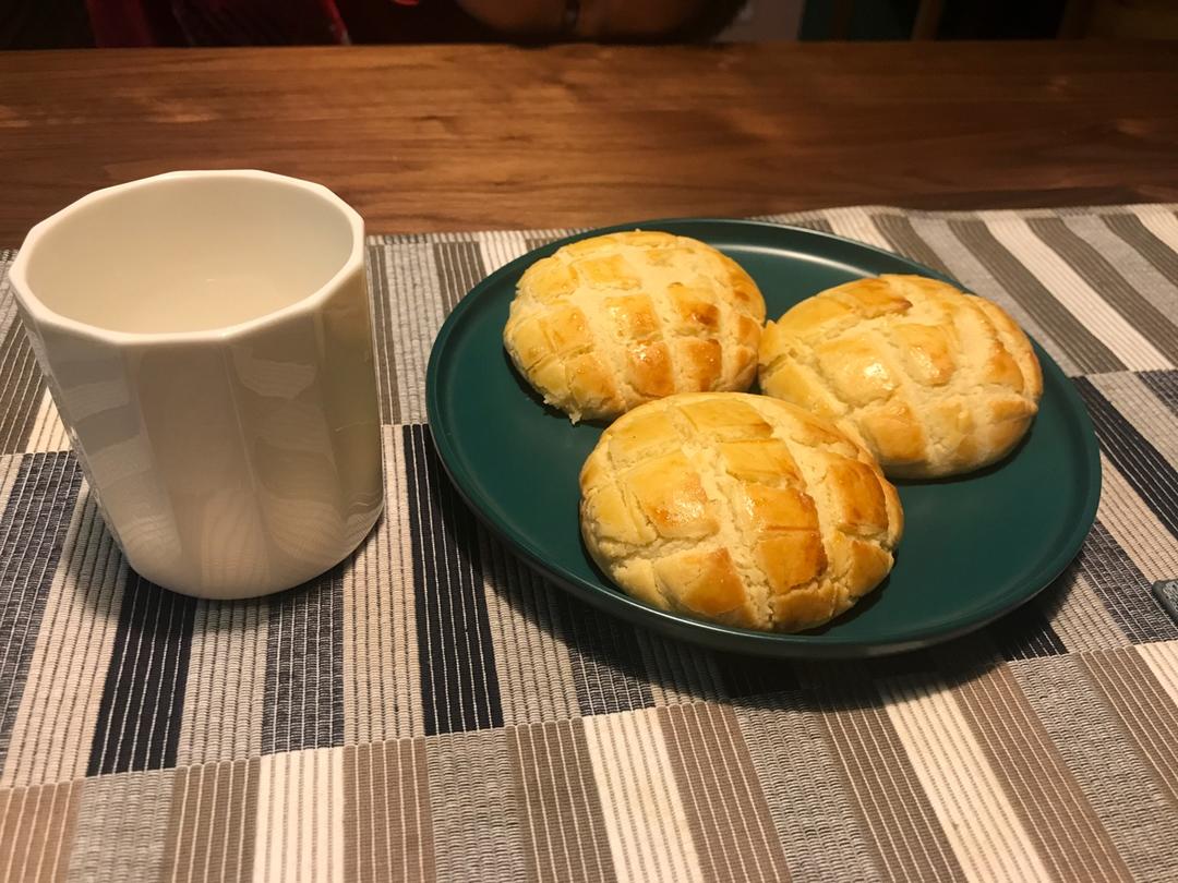 香酥柔软的港式菠萝包