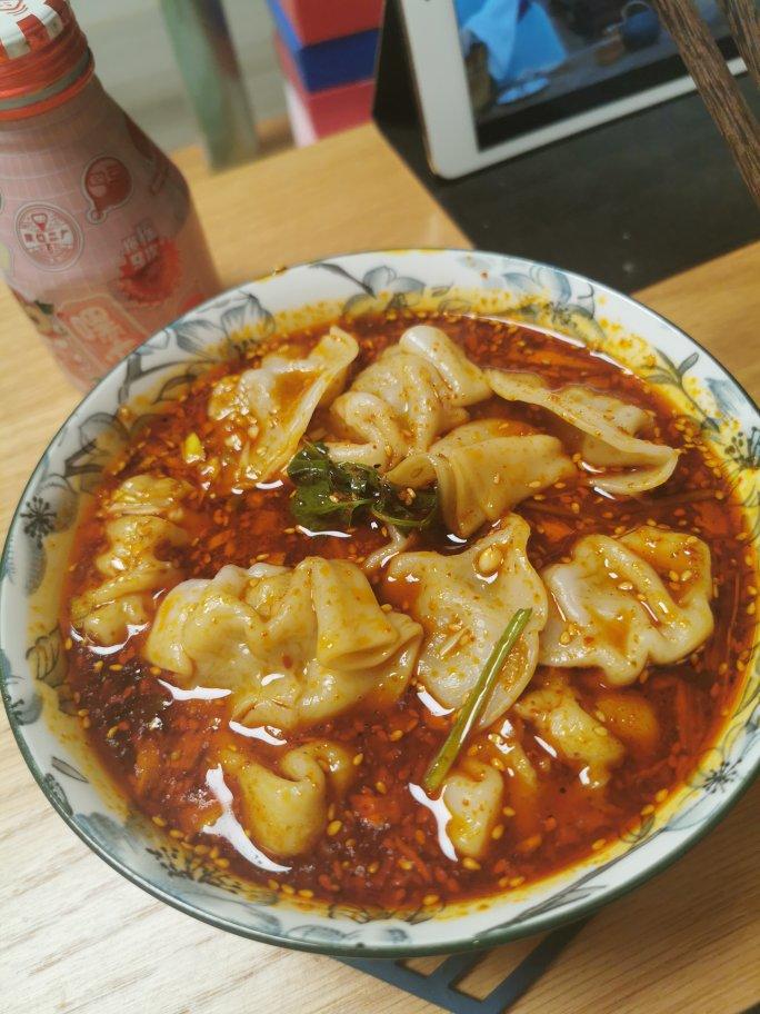 🔥五分钟搞定❗️酸辣开胃一吃就上瘾的酸汤水饺