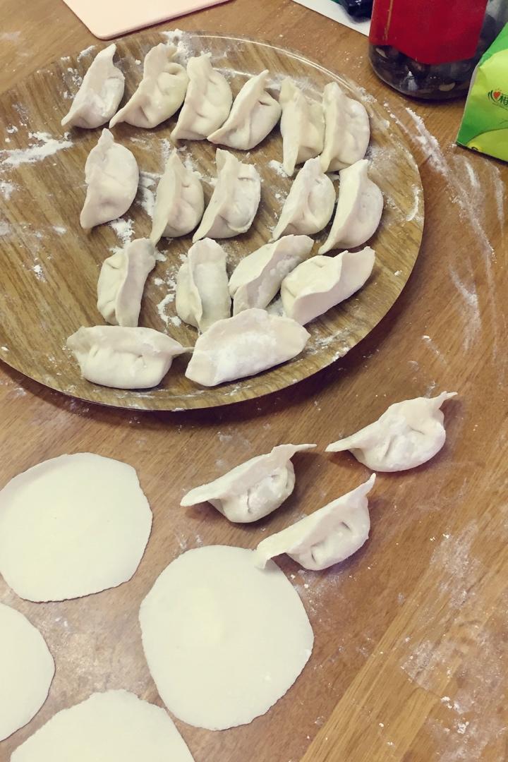 手工揉面三分钟，又韧又薄又好包的饺子皮