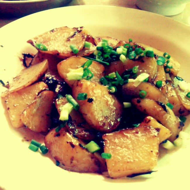 清炒土豆混橄榄菜