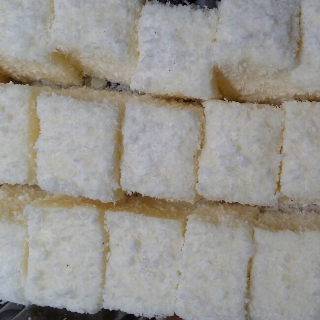 牛奶椰丝小方