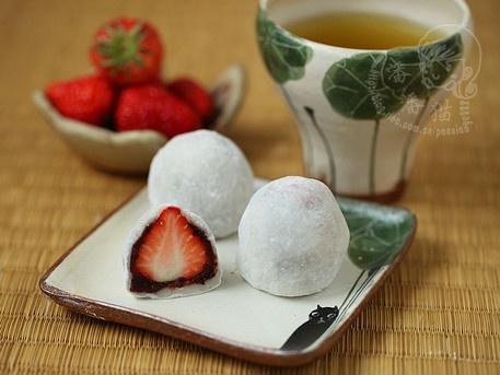 草莓大福的做法步骤图 草莓大福怎么做好吃 潘潘猫 下厨房