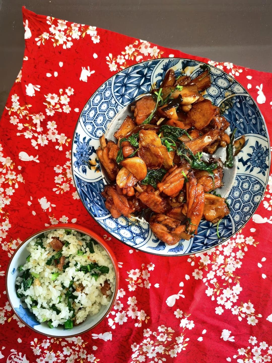 厨师长教你：“三杯鸡”的家常做法，汁香味浓，鲜嫩爽滑