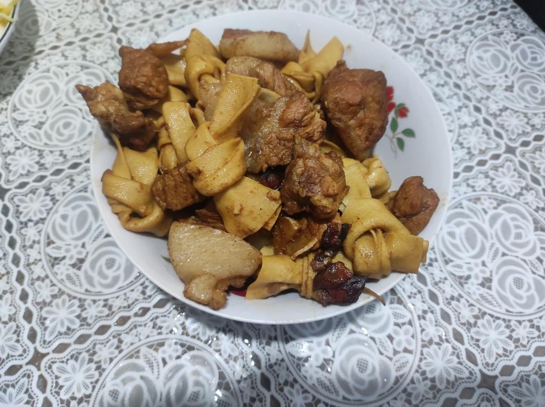 百叶结红烧肉