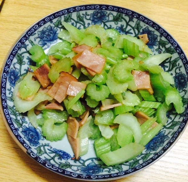 西芹炒肉丝