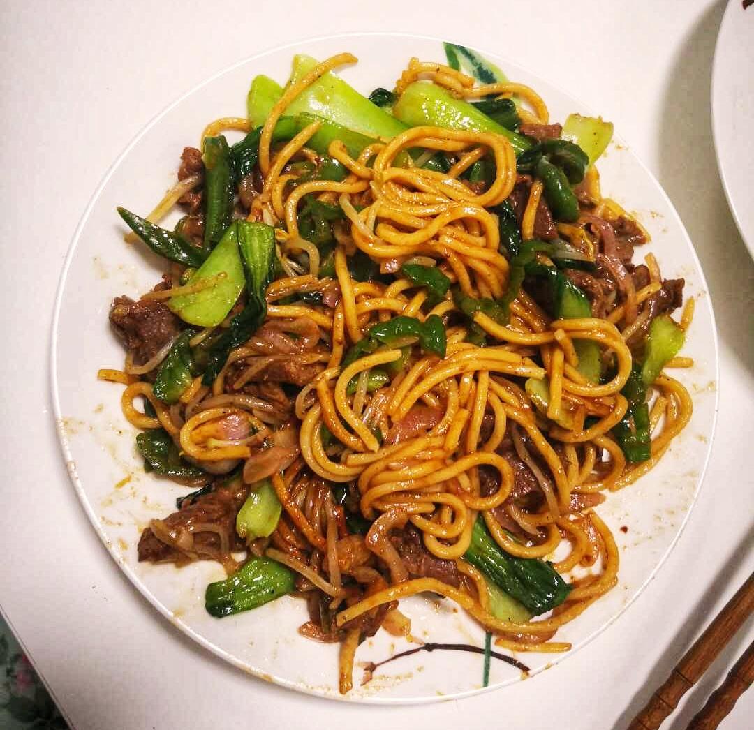 孜然牛肉炒面
