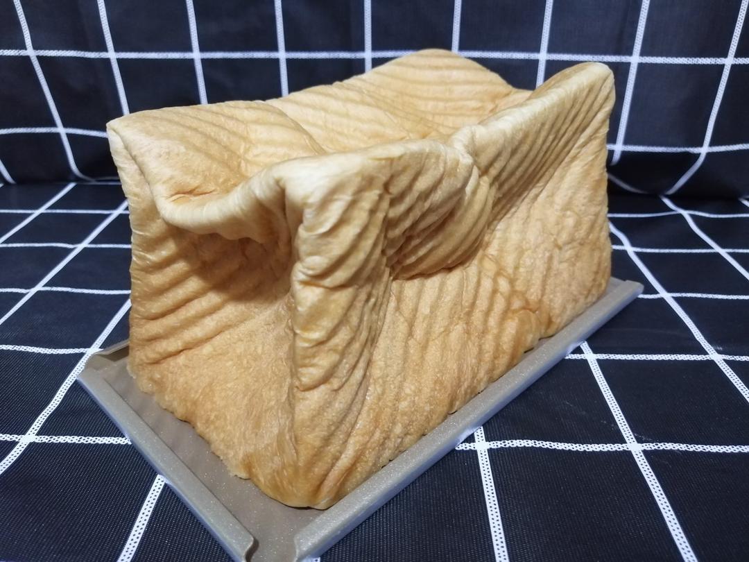 只需一次发酵的超软吐司（附面包机揉手套膜攻略）