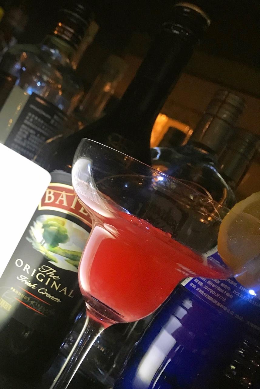 点点做的红粉佳人pinklady鸡尾酒