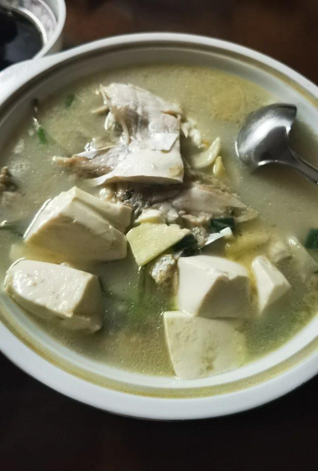 鱼头豆腐汤