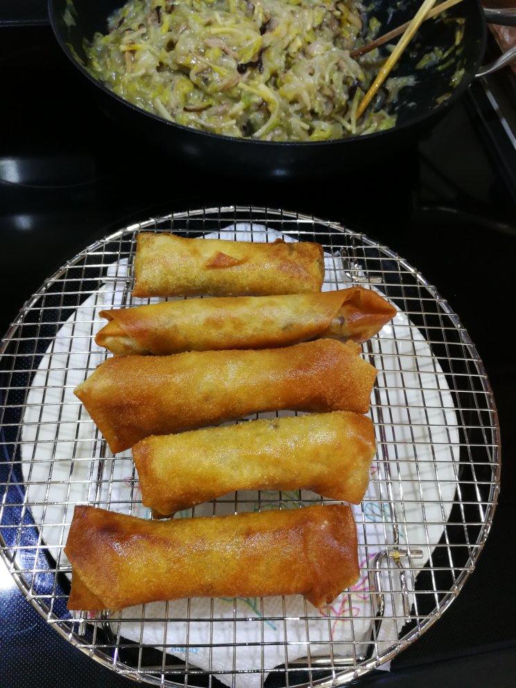 上海春卷——黄芽菜冬笋香菇肉丝馅