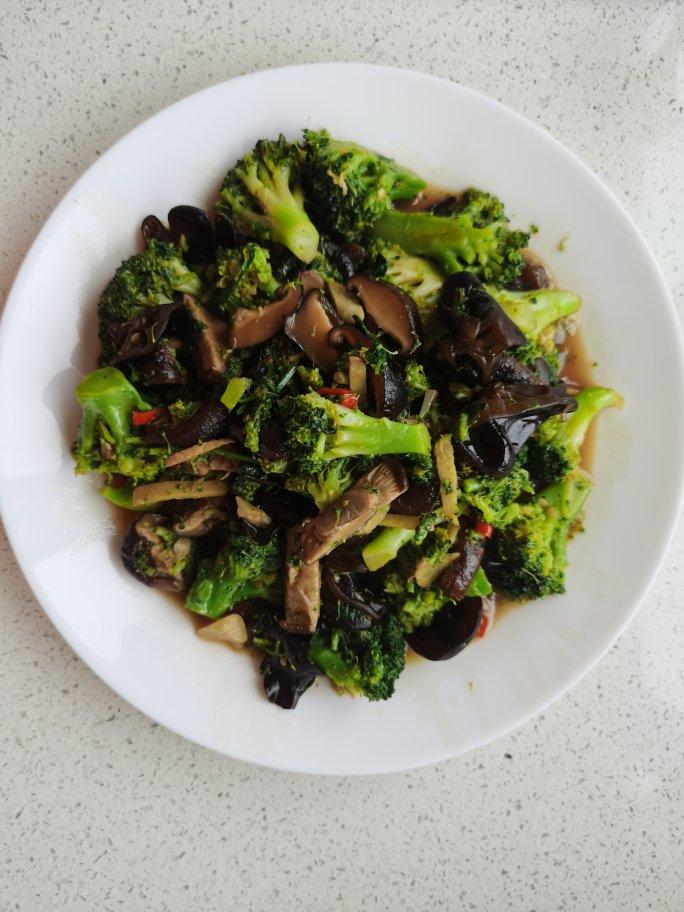 比肉还鲜的酱汁西兰花