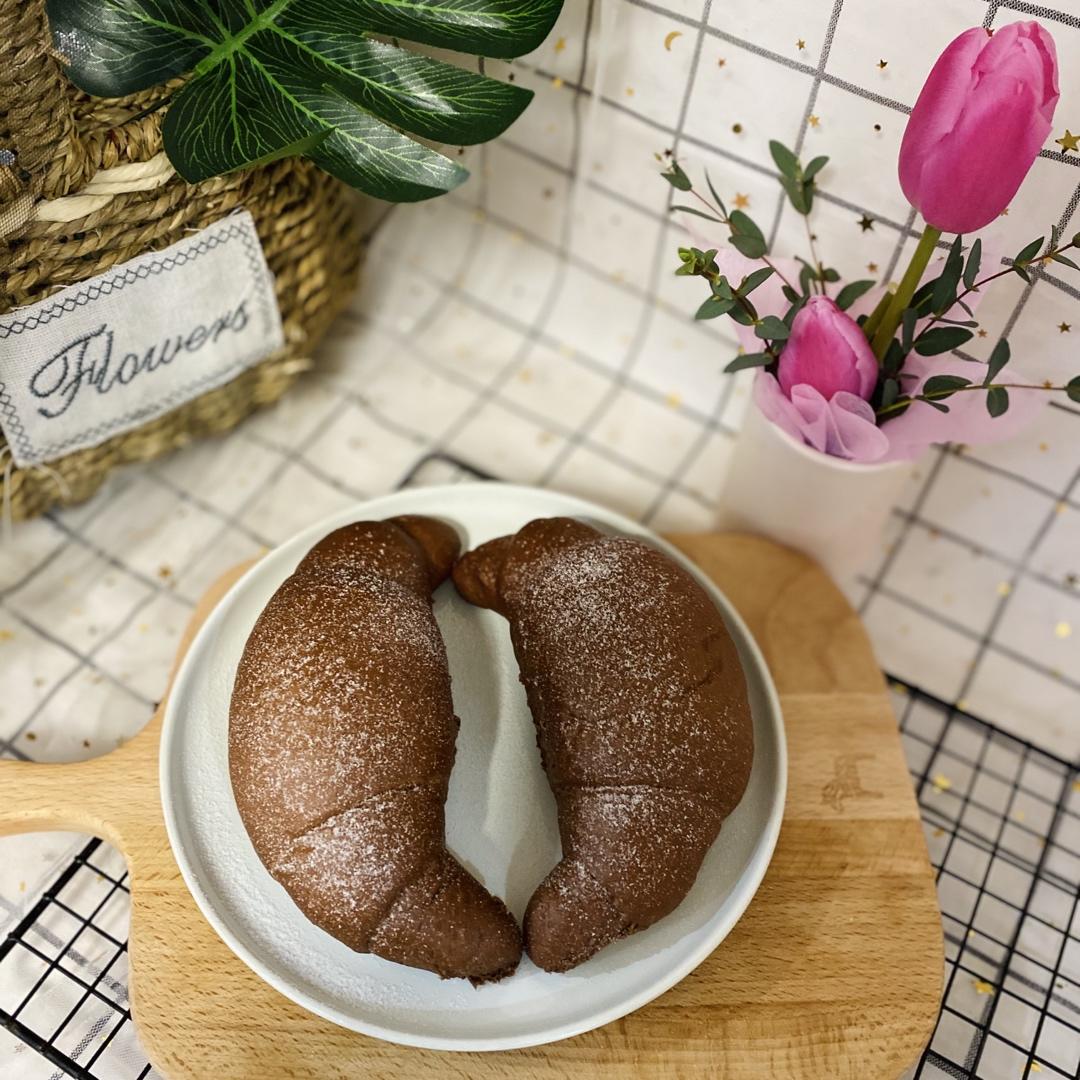 巧克力牛角包