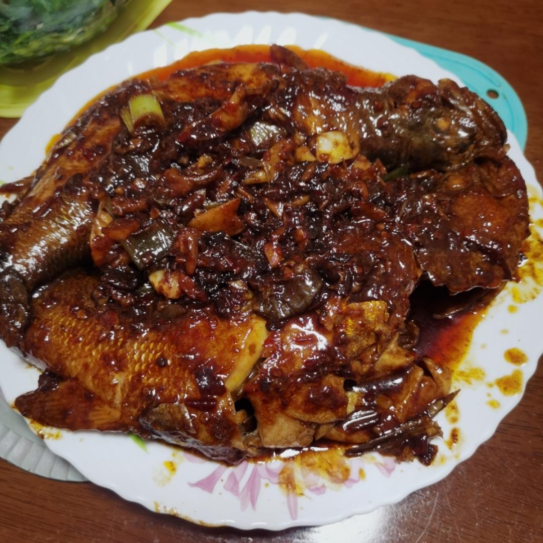 红烧鲈鱼
