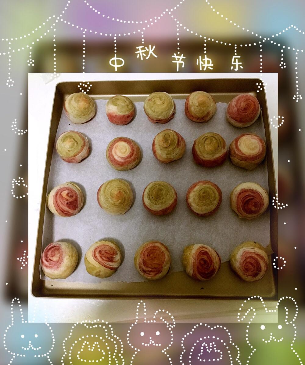 旋彩蛋黄酥