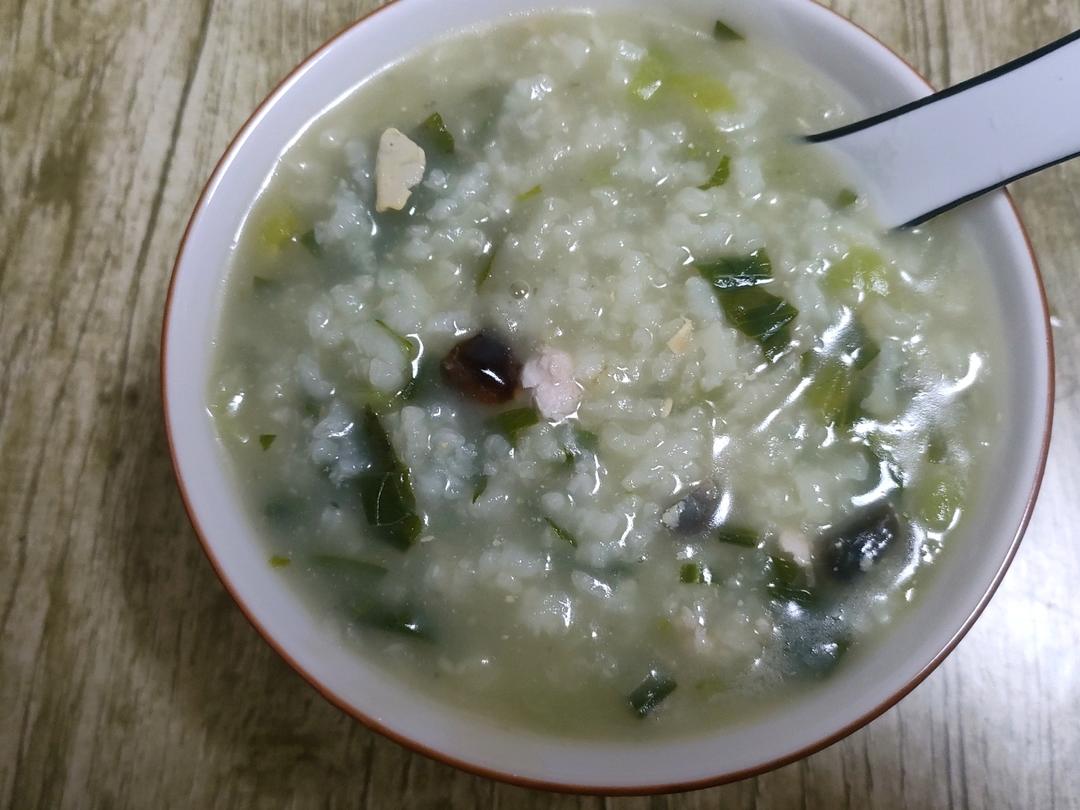 妈妈👩教我做的皮蛋瘦肉粥🥣简单快捷美味😋