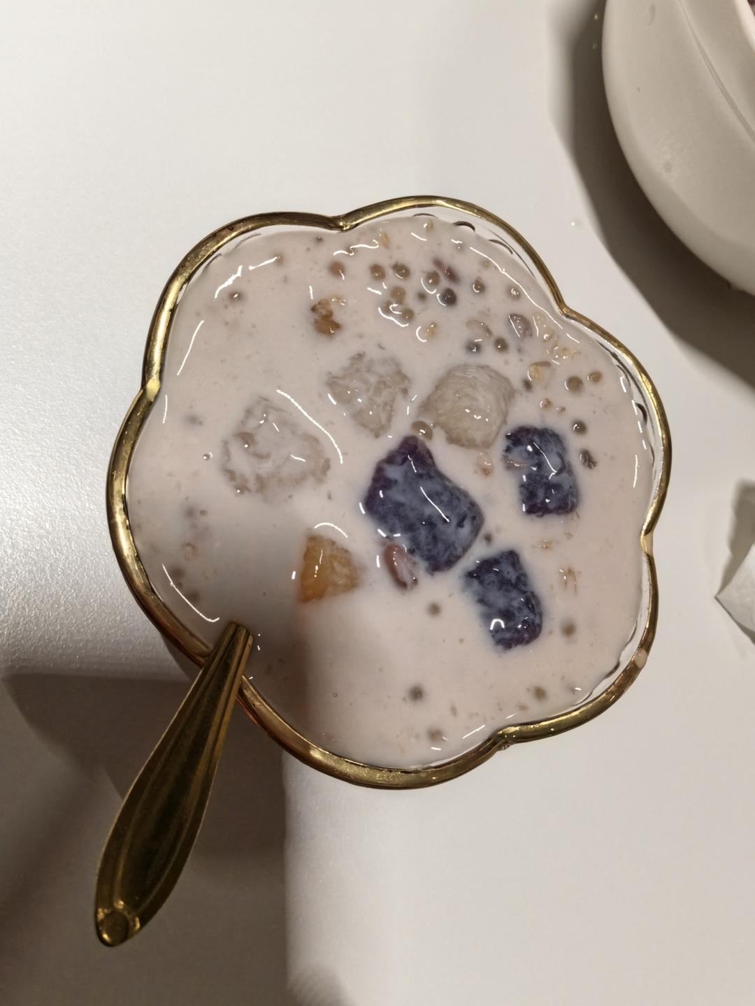 美味奶香红豆燕麦粥，比奶茶还好喝！