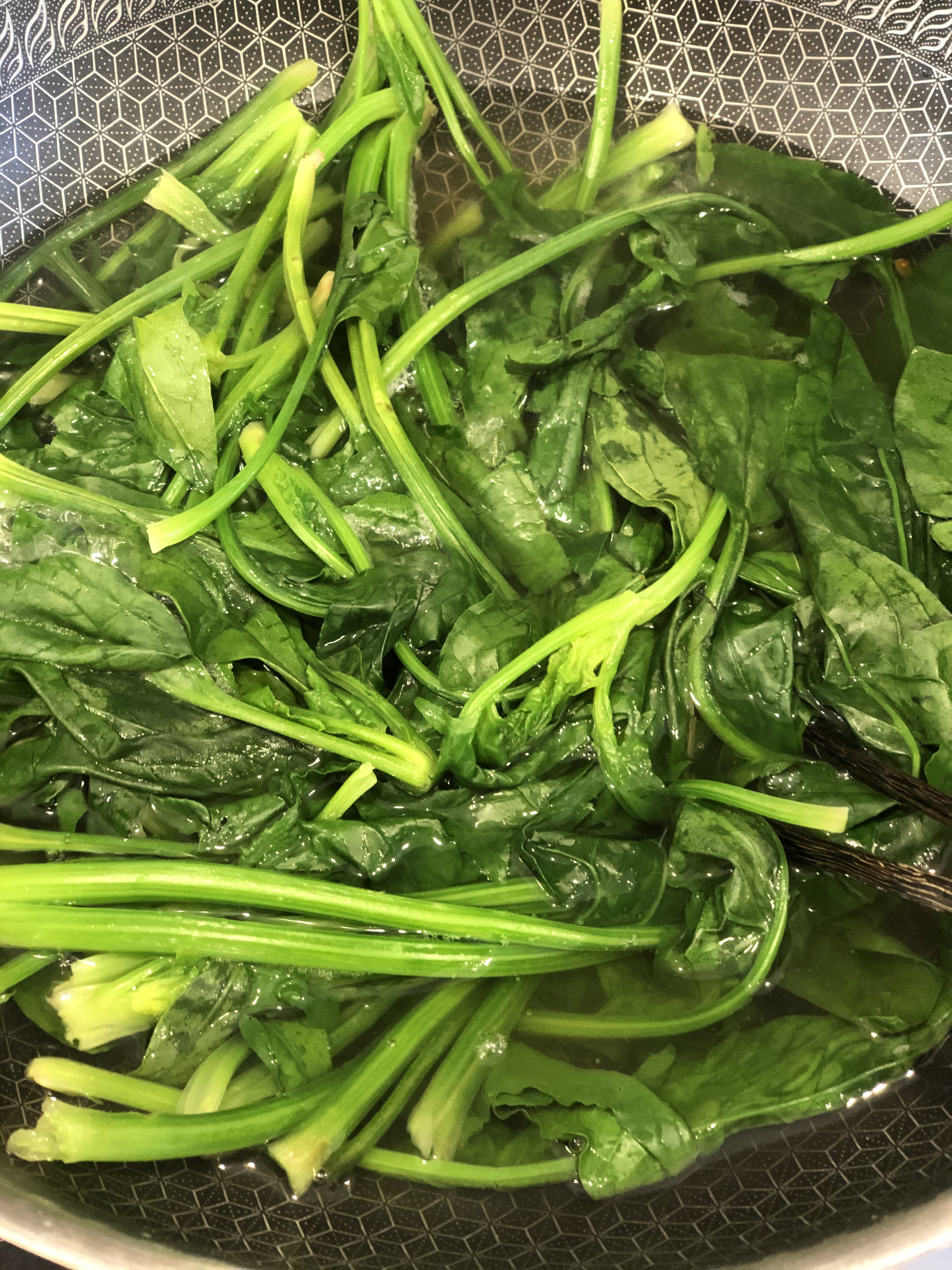 中国色拉❤️菠菜拌粉皮的做法 步骤1