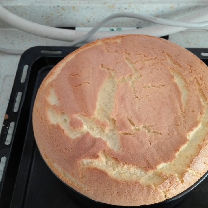 烤箱做蛋糕（戚风蛋糕的做法）