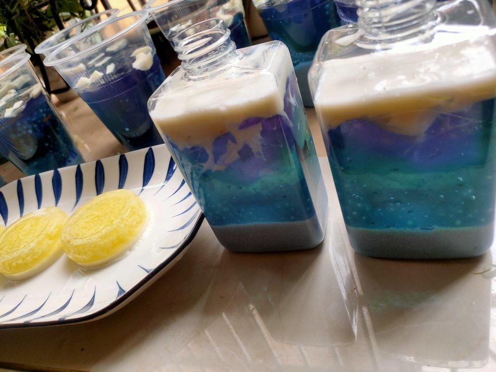 蝶豆花椰汁西米露