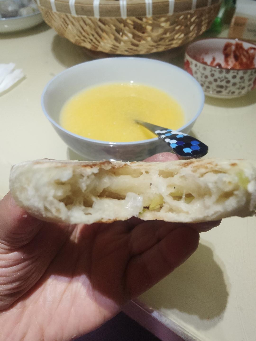 发面椒香葱花饼（超级宣软）