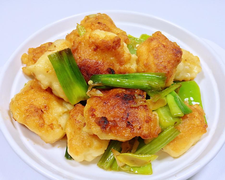 家常菜·青蒜墨鱼饼的做法