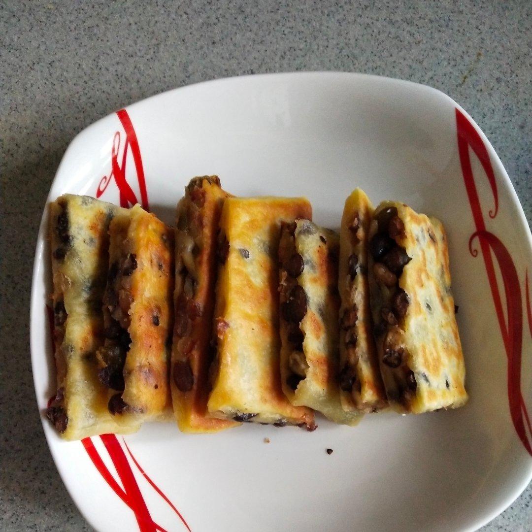 用自制的蜜红豆做的红豆饼