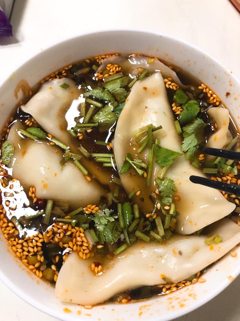 ㊙️连汤都想喝掉的‼️酸汤牛肉馅饺子‼️酸辣开胃