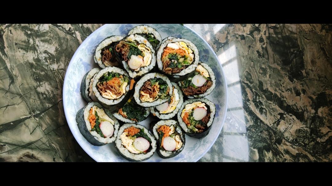 高颜值的紫菜包饭