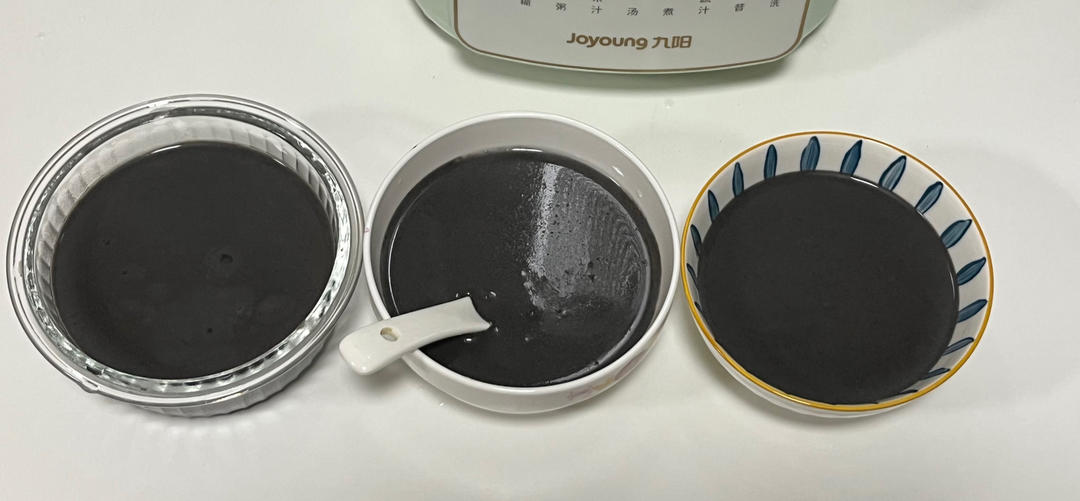 丝滑核桃芝麻糊（简易破壁机版，不耽误好吃）