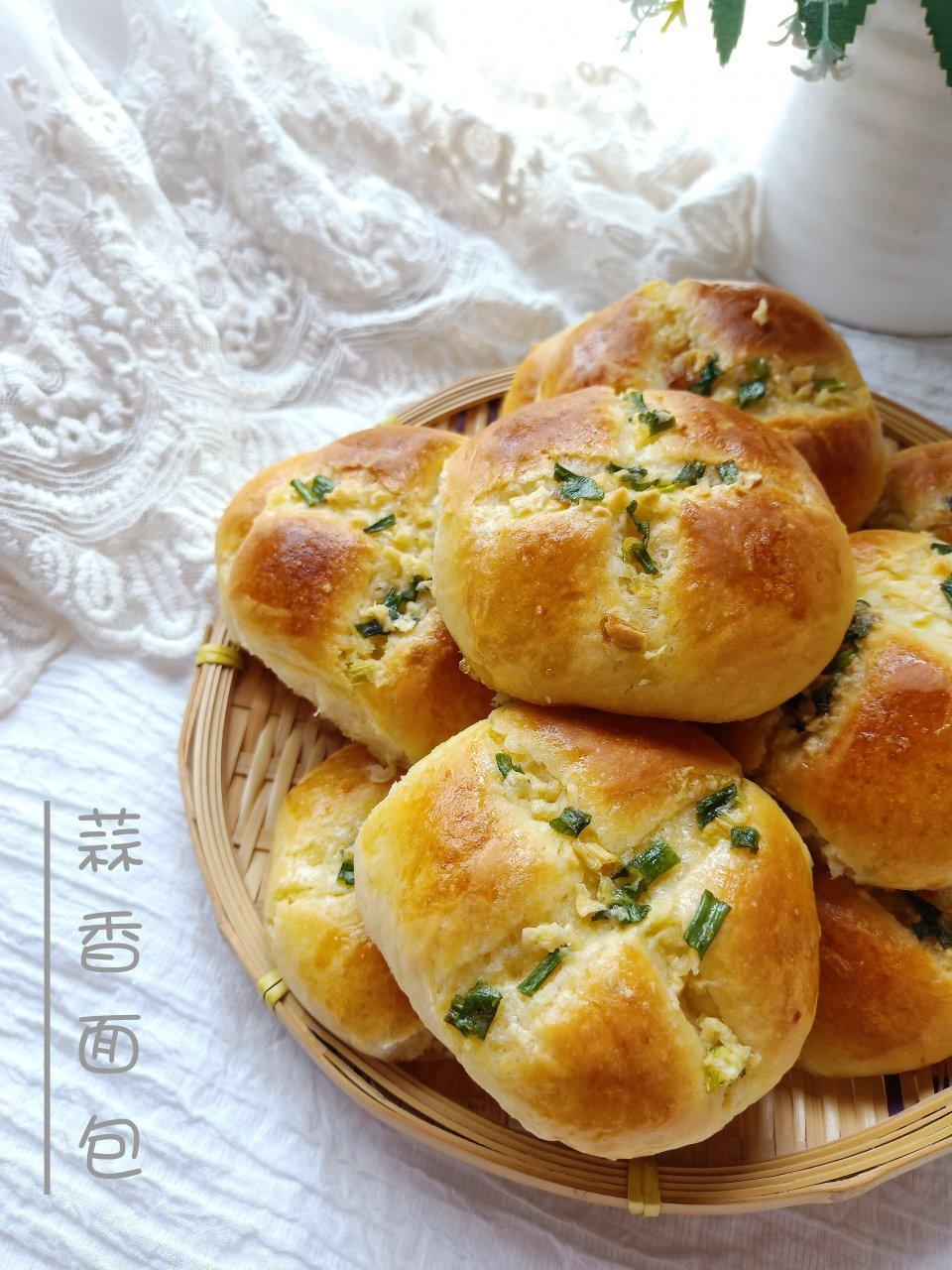 考验自制力的小餐包---黄油蒜香小餐包