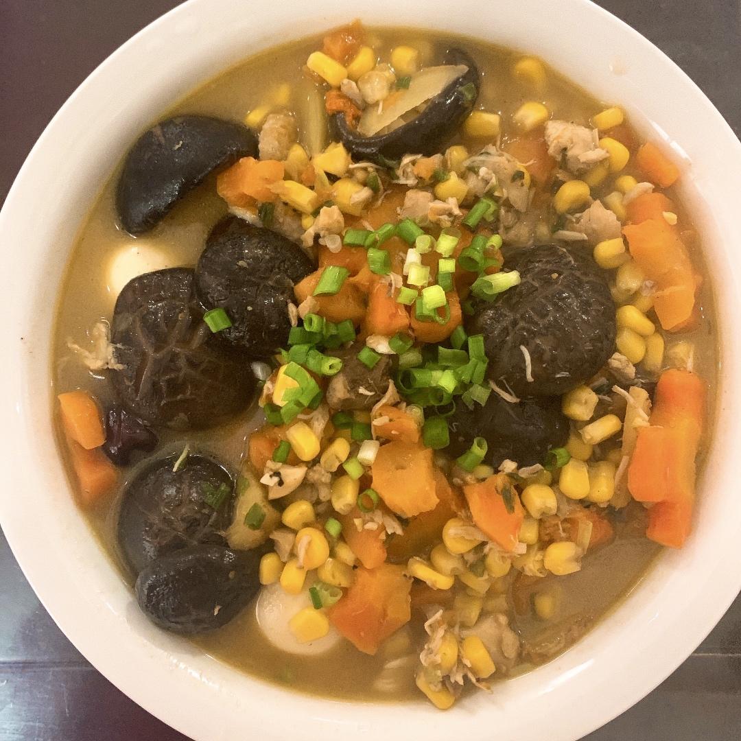 香菇炖鸡汤