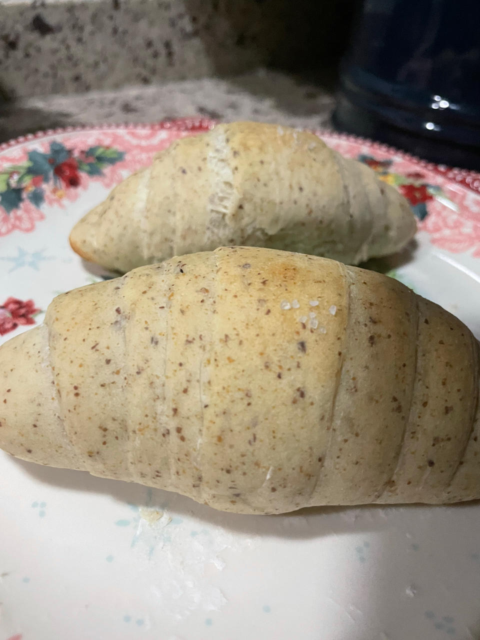 牛角盐面包（亚麻籽）