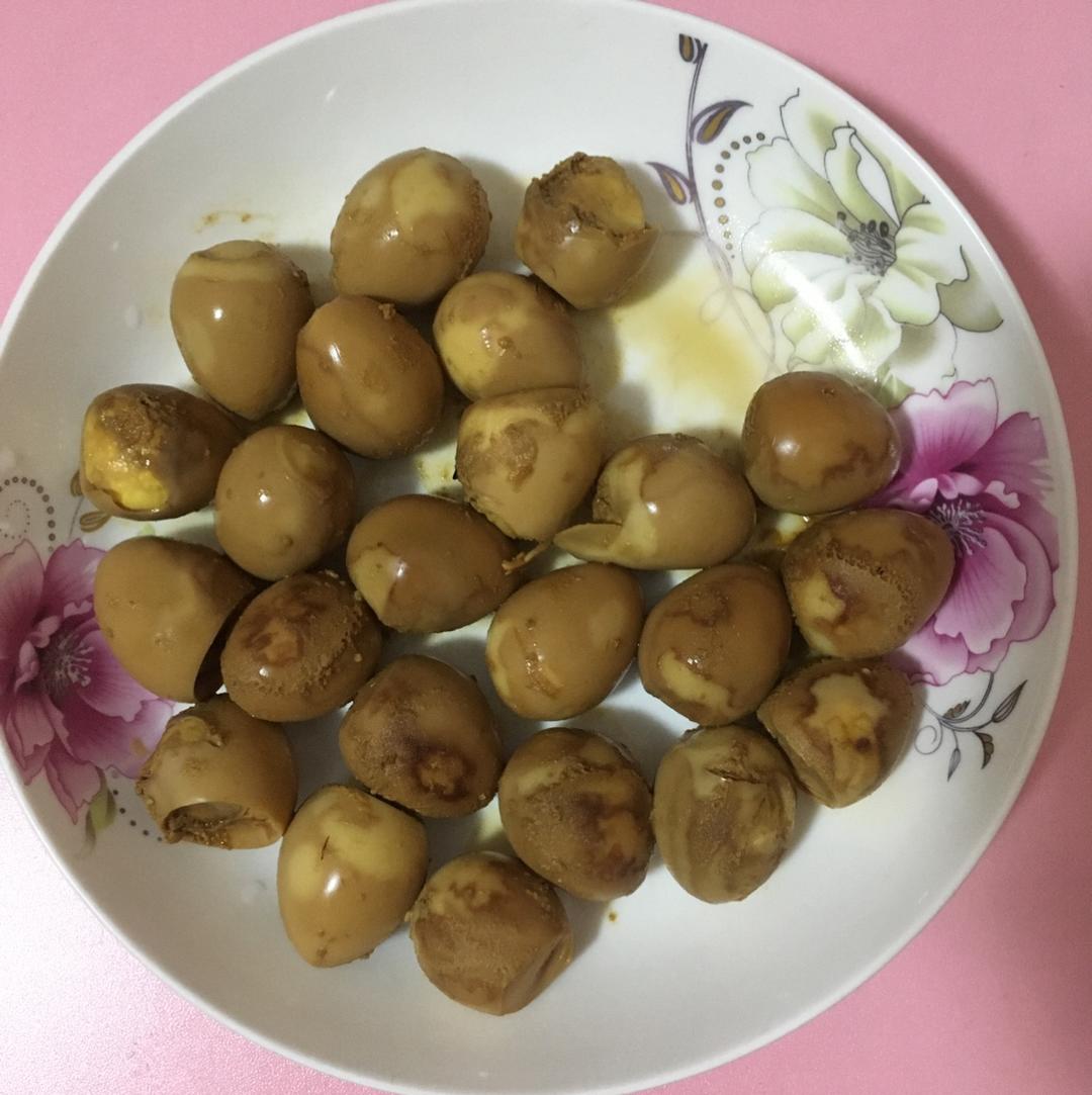 乡巴佬卤鹌鹑蛋