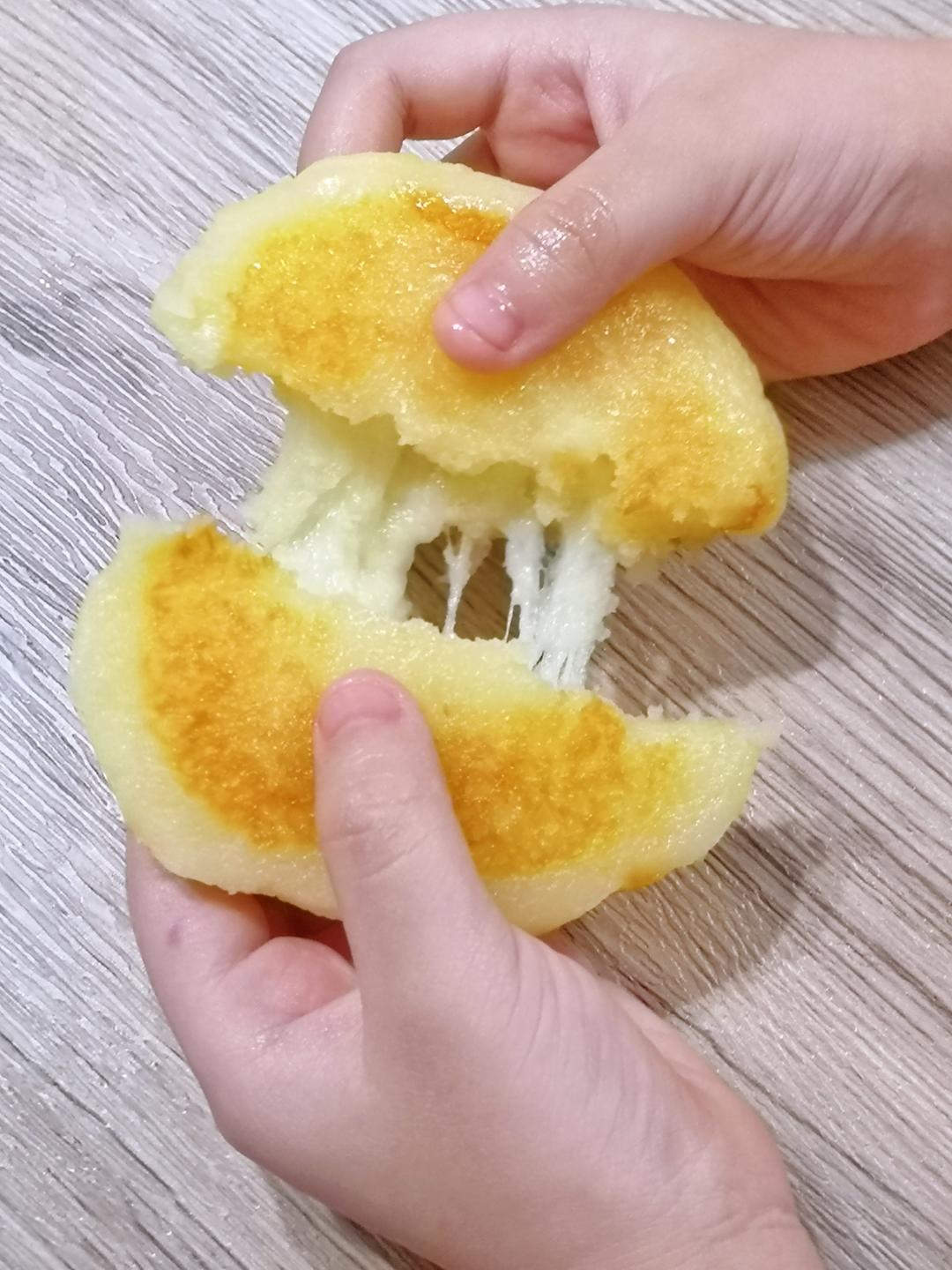 会拉丝的土豆饼的做法