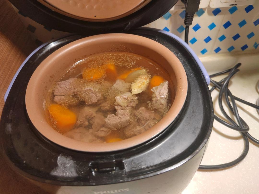不允许你不知道这么好喝的胡萝卜牛肉汤‼️