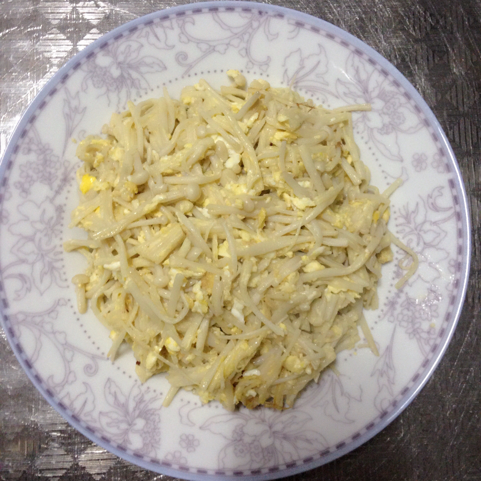 金针菇炒鸡蛋