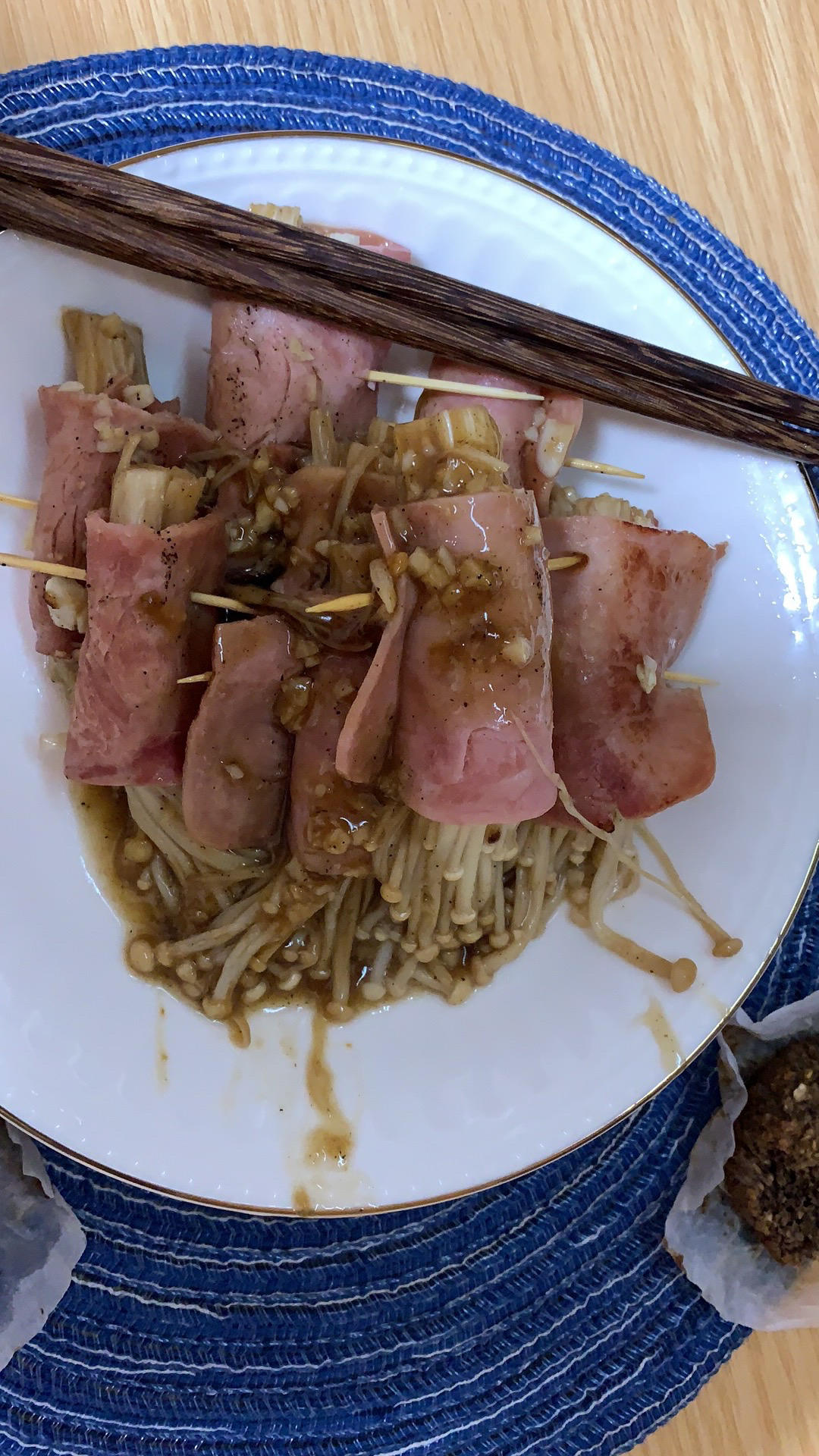 味道超赞 超下饭的金针菇培根卷