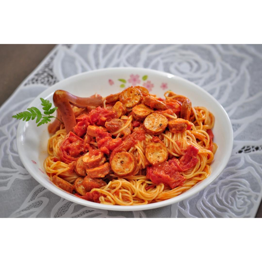 番茄意大利面