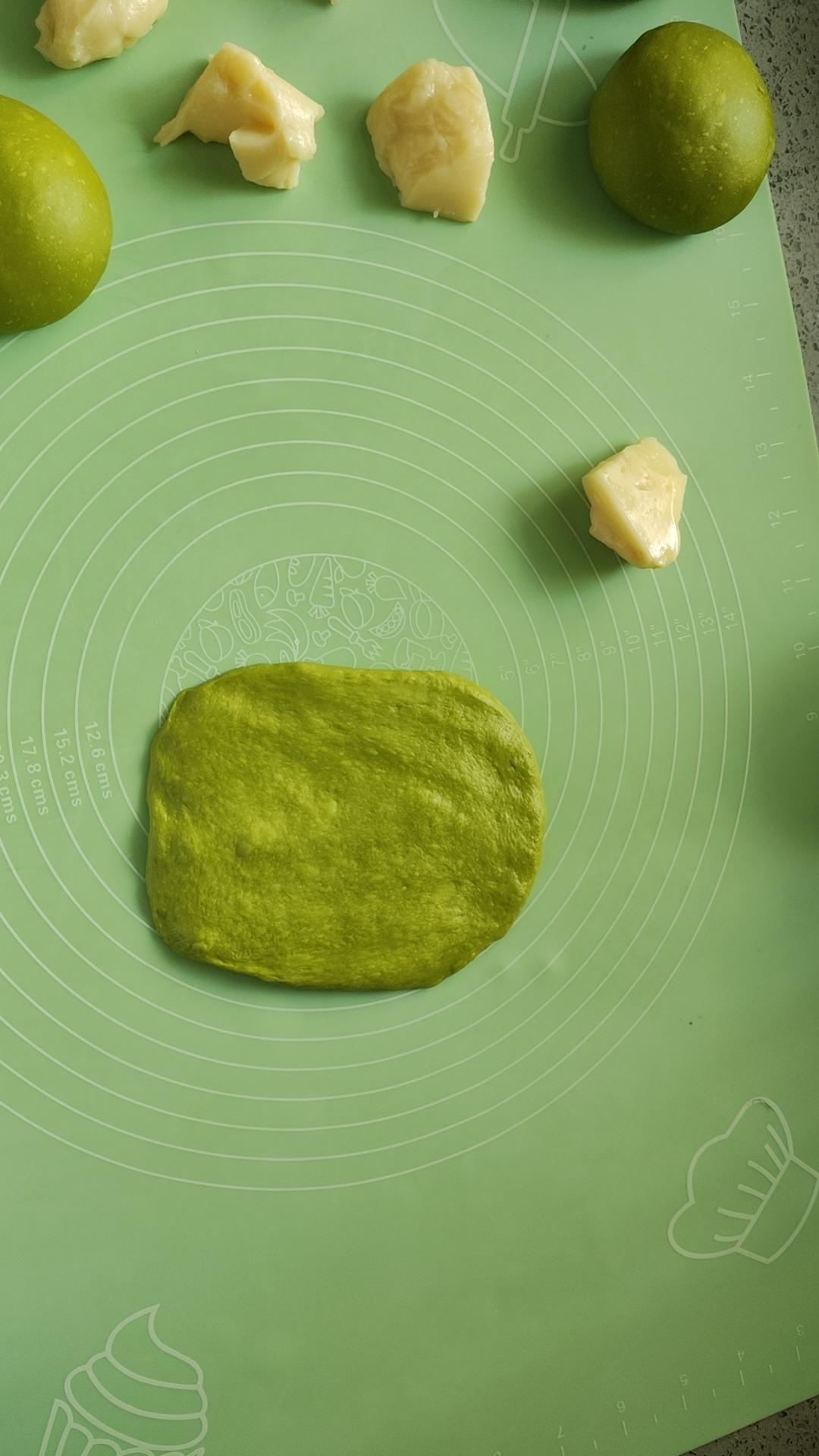 抹茶流心麻薯包