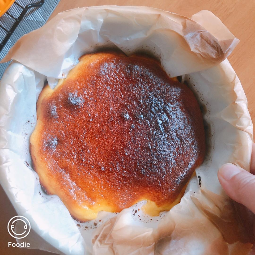巴斯克式烤芝士蛋糕[超简单][搬运]