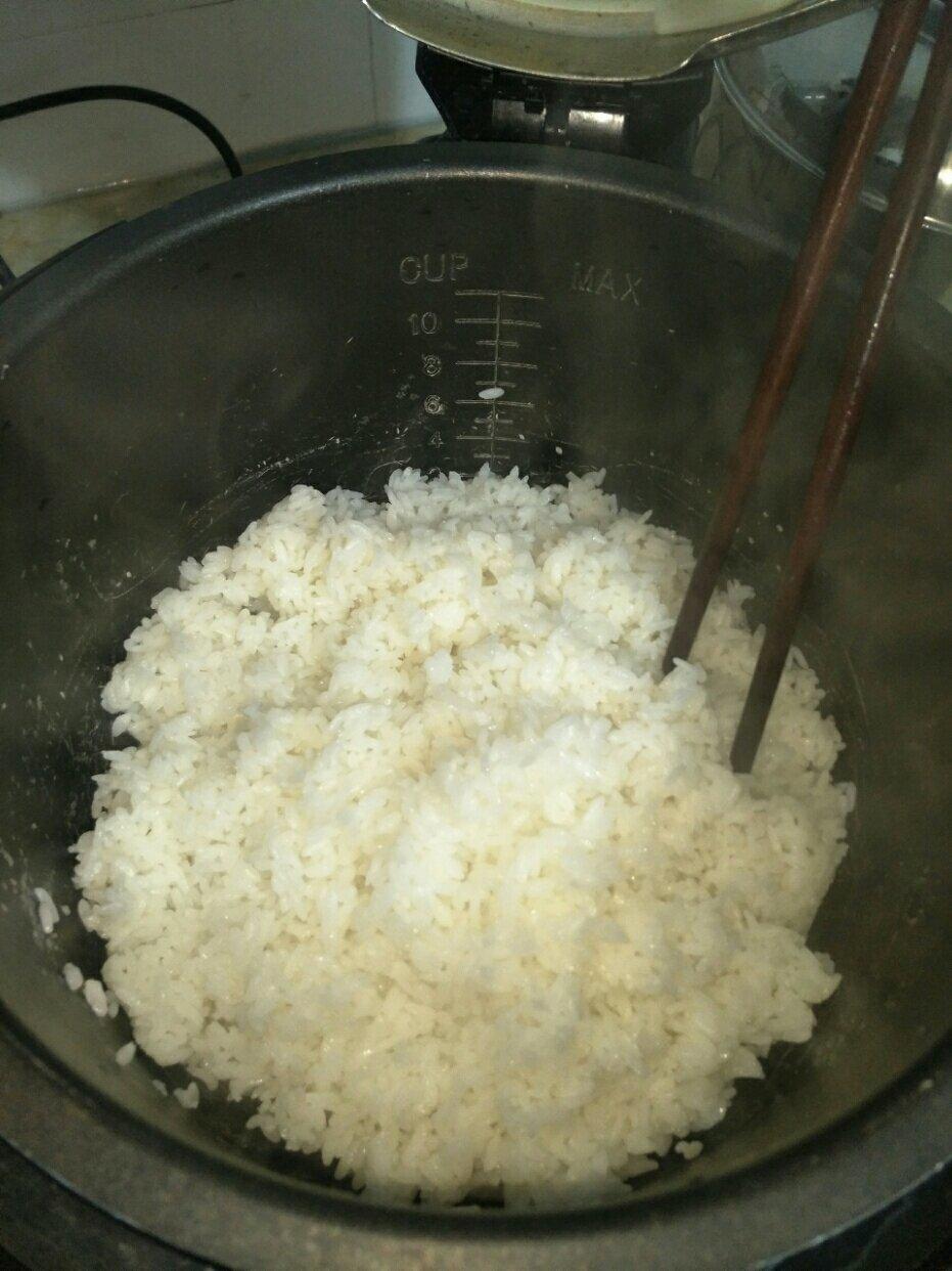 一碗安静的白米饭