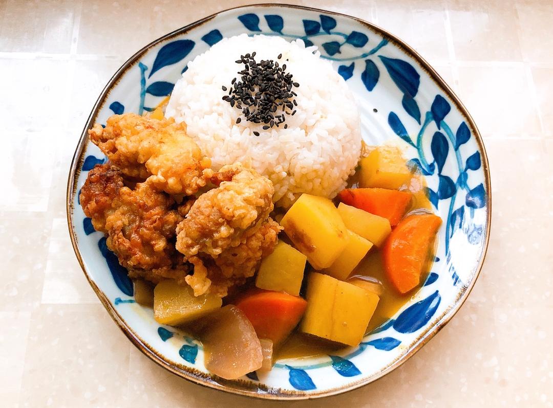 咖喱炸鸡饭