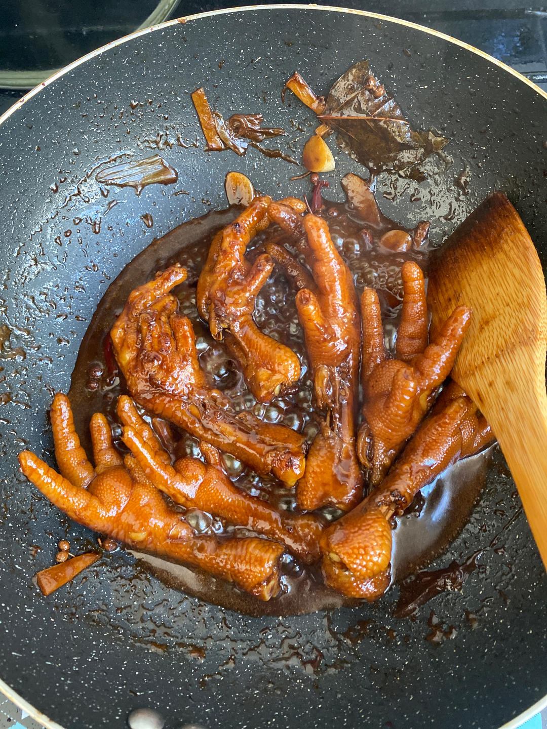 黄焖鸡爪