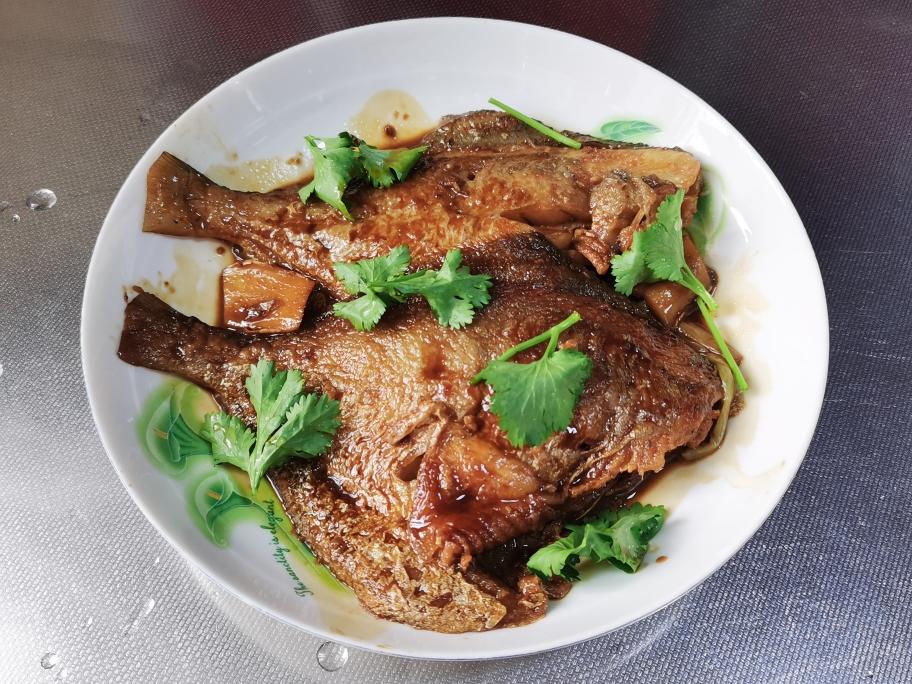 干煎小鲳鱼&红烧小鲳鱼