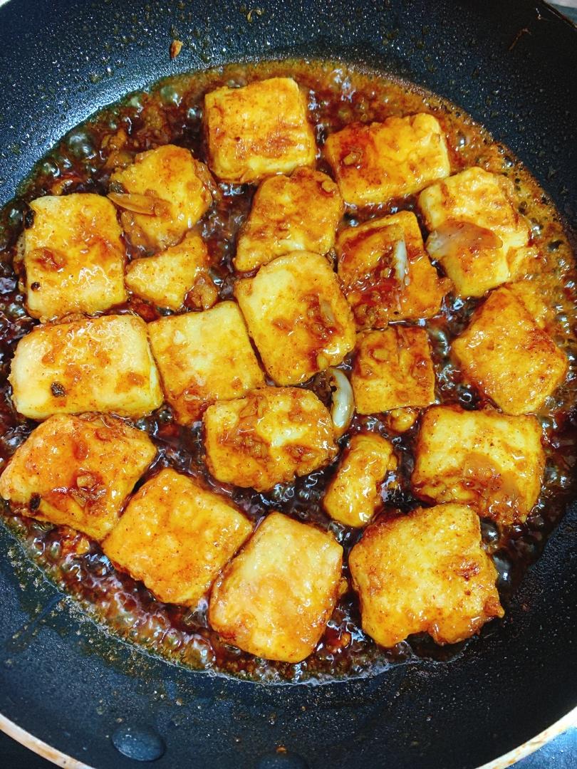 完胜路边摊：香煎孜然豆腐
