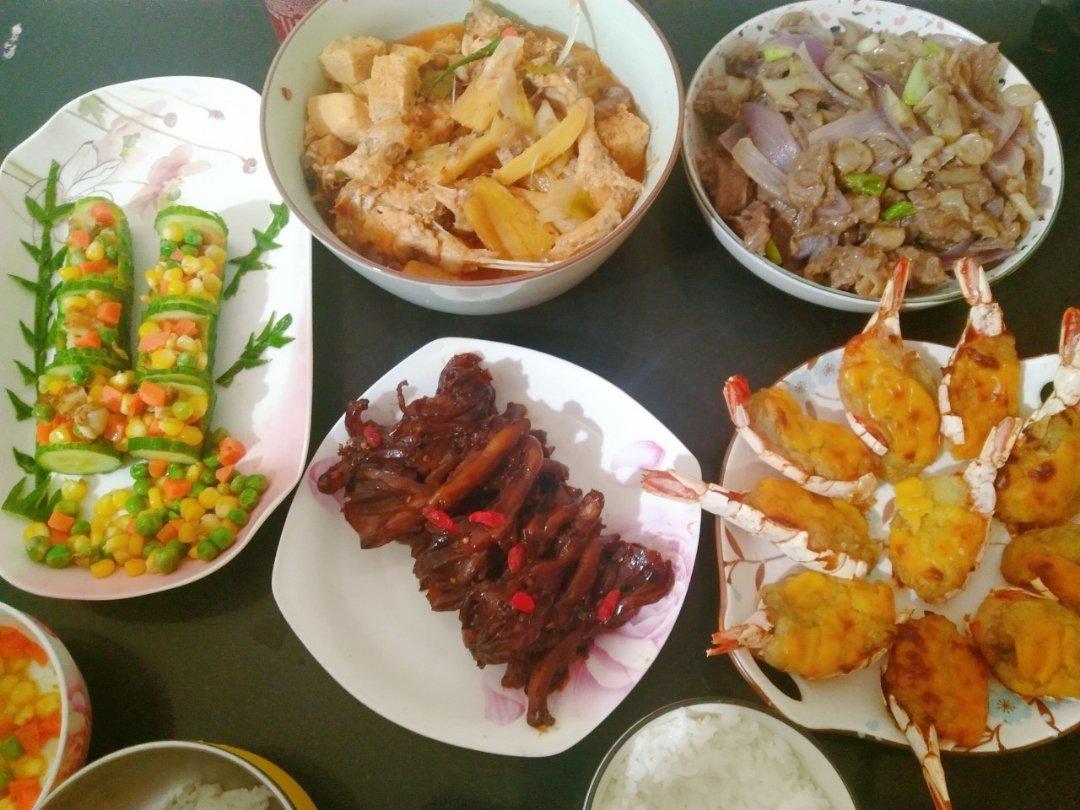 花开富贵 l 芝士薯泥焗大虾