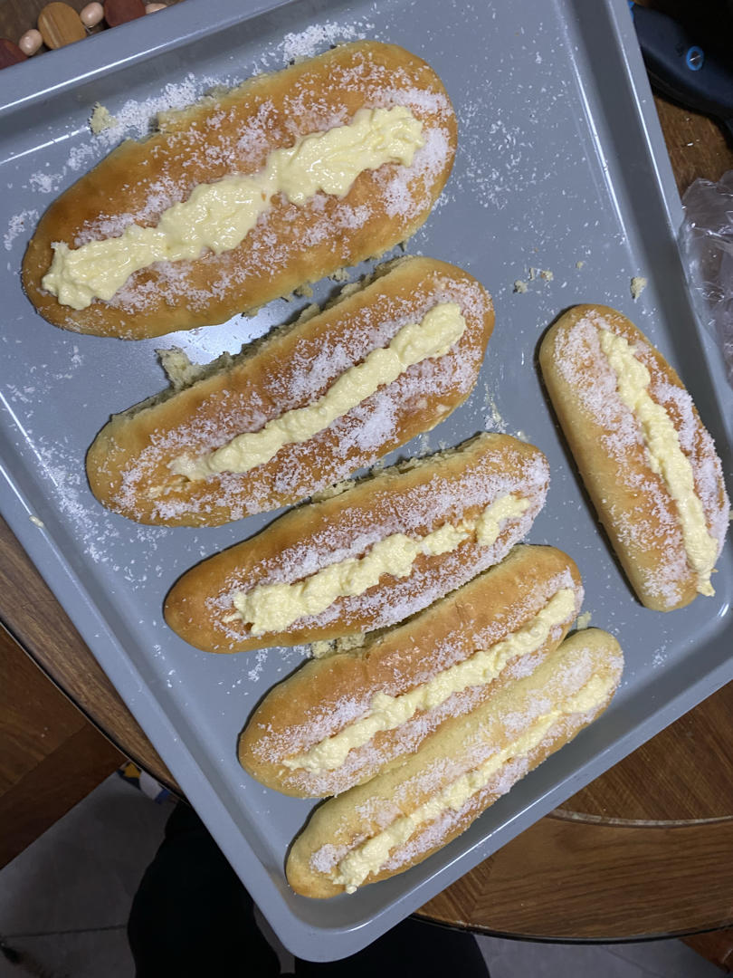 超软绵椰蓉咸奶油面包