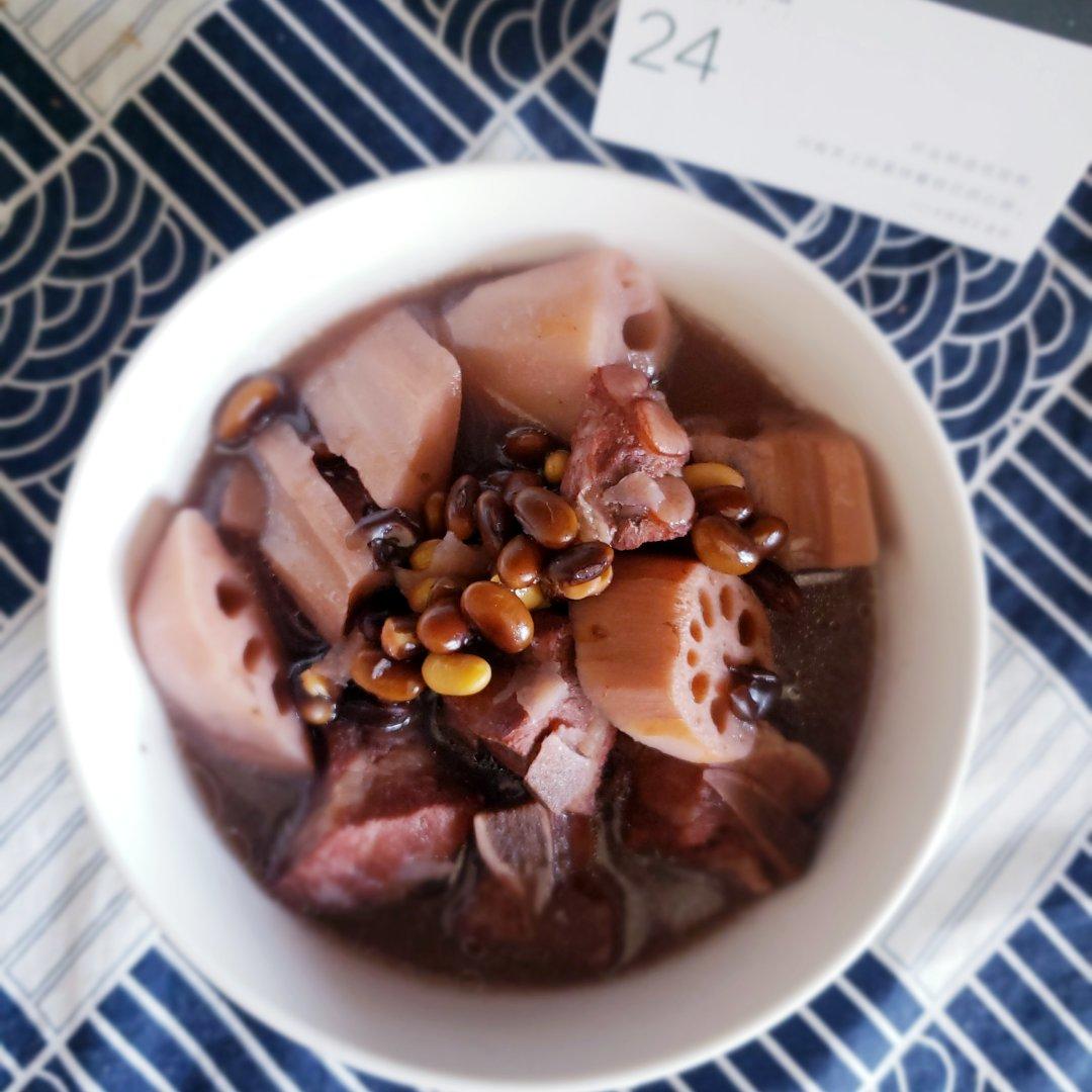 顾小姐爱生活做的神一样的黑豆排骨莲藕汤